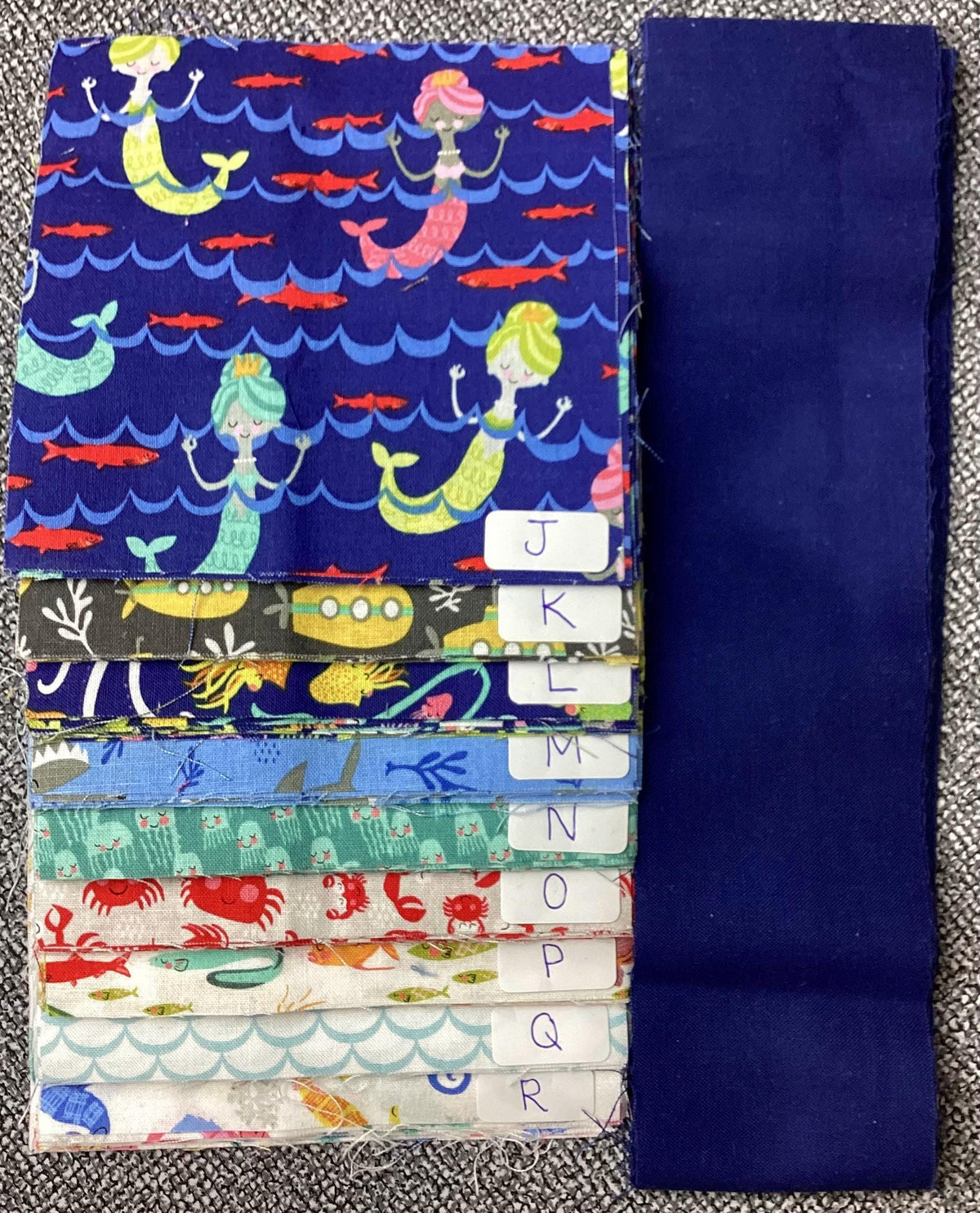 Pre-Cut Charms to Go Lap Quilt Kit