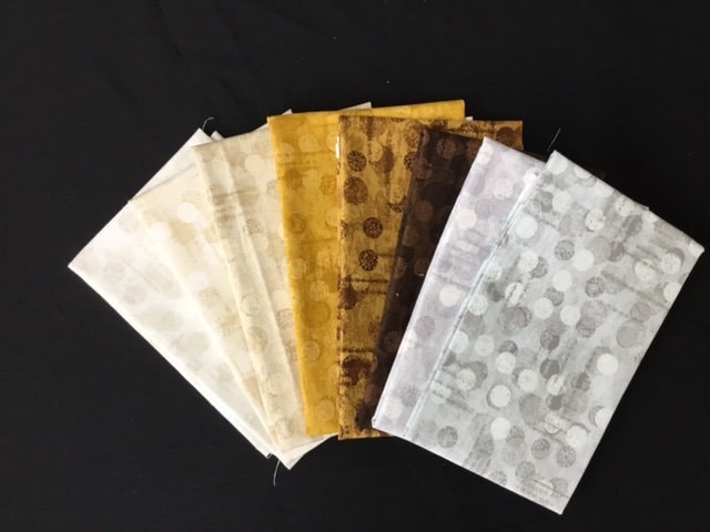 Jot Dots 8 piece Fat Qtr Bundle from Blank Quilting #A