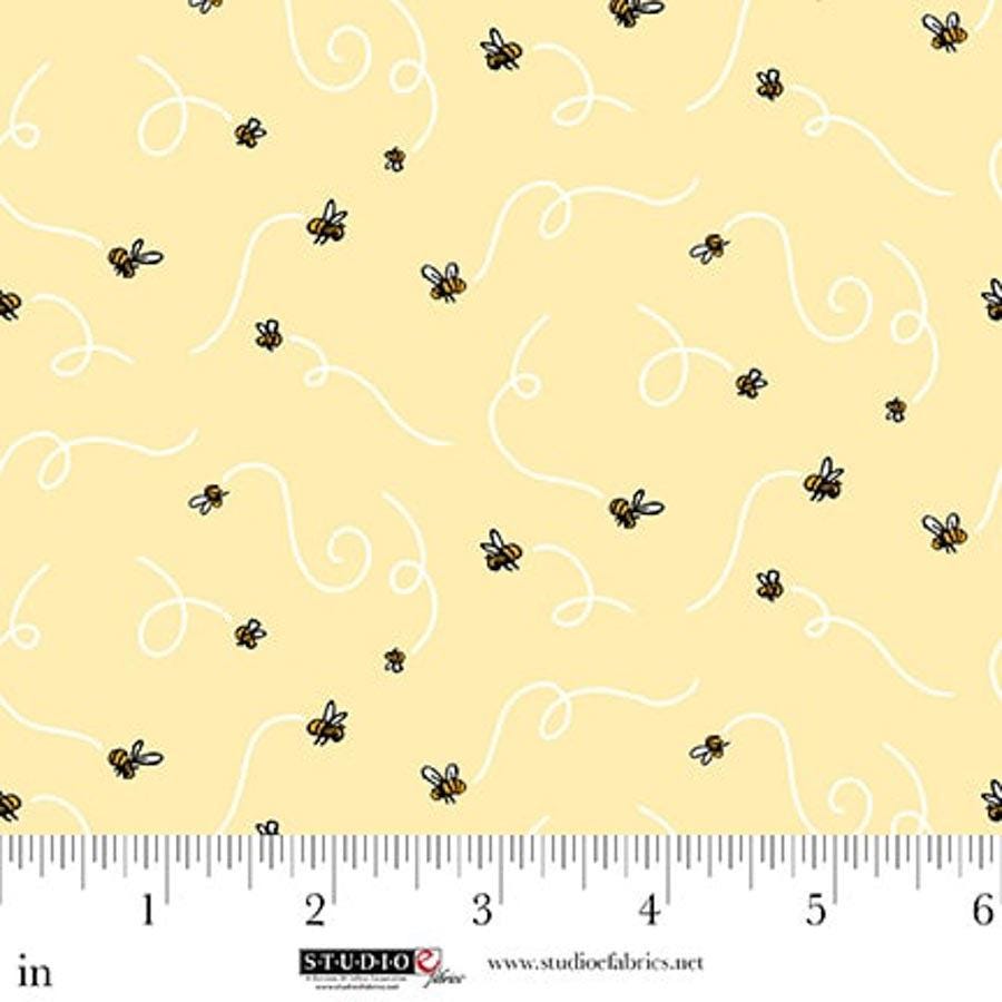 Classic Winnie Bees #8719-44 Yellow