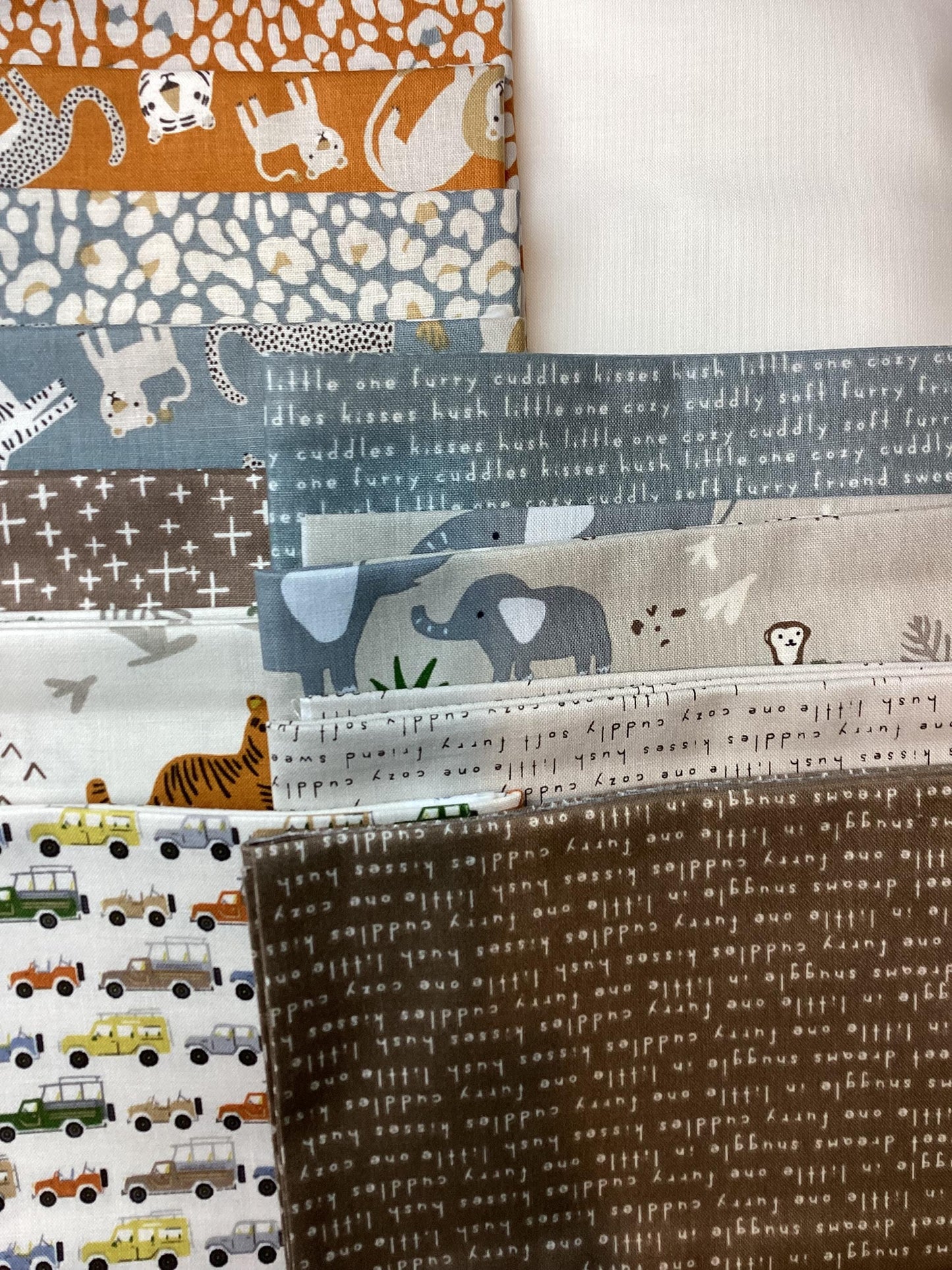 Leo & Savannah Stomping Ground Quilt Kit
